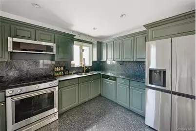 141-16 11th Avenue, Whitestone, NY 11357 - Photo 7