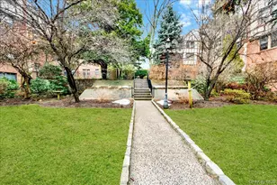 7 Greenridge Ave, White Plains, NY 10601 - Photo 3