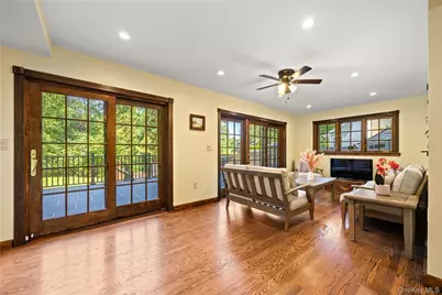 378 Beverly Road, Douglaston, NY 11363 - Photo 11