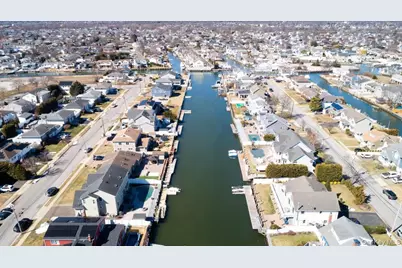 34 Jackson Place, Massapequa, NY 11758 - Photo 33