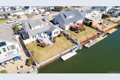 34 Jackson Place, Massapequa, NY 11758 - Photo 27