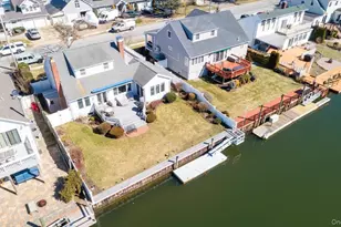 34 Jackson Pl, Massapequa, NY 11758 - Photo 27