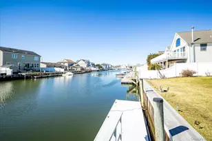 34 Jackson Pl, Massapequa, NY 11758 - Photo 21