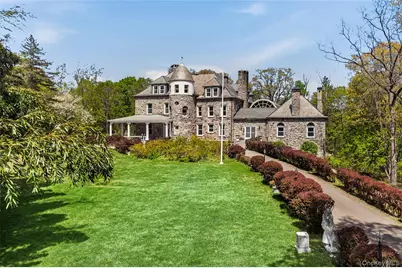 139 Scarborough Road, Briarcliff Manor, NY 10510 - Photo 3