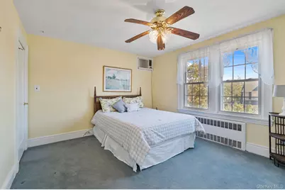 29 Summit Avenue, Lynbrook, NY 11563 - Photo 15