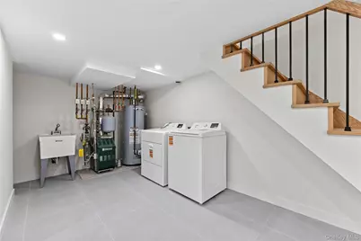 32-19 Jordan Street, Flushing, NY 11358 - Photo 9