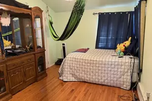 317 Whipple St, Brentwood, NY 11717 - Photo 5