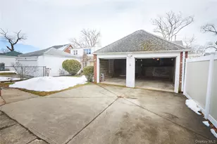 185-16 Galway Ave, Saint Albans, NY 11412 - Photo 11