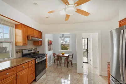 18516 Galway Avenue, Saint Albans, NY 11412 - Photo 5