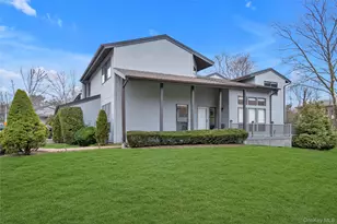 51 Foxwood Dr, Jericho, NY 11753 - Photo 23