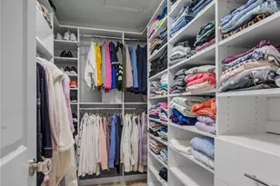 51 Foxwood Dr, Jericho, NY 11753 - Photo 11