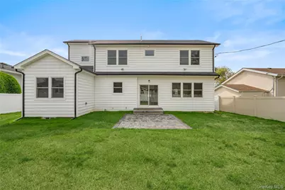 27A Belmont Circle, Syosset, NY 11791 - Photo 19