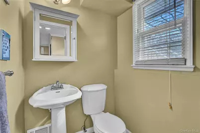 18 Frost Lane, Greenlawn, NY 11740 - Photo 23