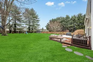 19 Spyglass Ln, East Setauket, NY 11733 - Photo 33