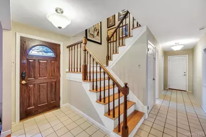 19 Spyglass Lane, East Setauket, NY 11733 - Photo 3