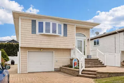 108 Lee Avenue, Babylon, NY 11702 - Photo 3