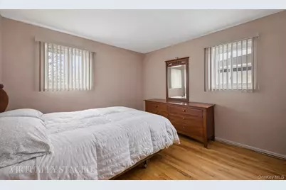 108 Lee Avenue, Babylon, NY 11702 - Photo 15