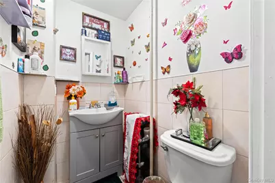 667 E 230th Street, Bronx, NY 10466 - Photo 13