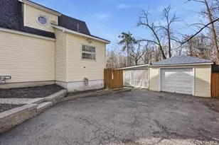 147 Dupont Ave, Newburgh, NY 12550 - Photo 33