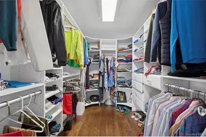 4 Quebec Road, Island Park, NY 11558 - Photo 15