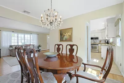 12 Greenwood Lane, Valhalla, NY 10595 - Photo 11