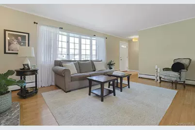 12 Greenwood Lane, Valhalla, NY 10595 - Photo 7