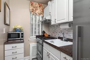 1 Bryant Crescent, White Plains, NY 10605 - Photo 15