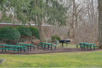 1 Bryant Crescent #2A, White Plains, NY 10605 - Photo 25