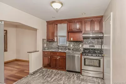 505 N 1st Street, New Hyde Park, NY 11040 - Photo 7