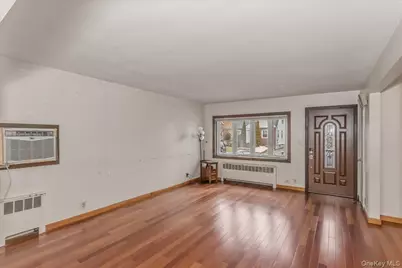 505 N 1st Street, New Hyde Park, NY 11040 - Photo 3