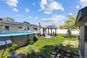 93 Lloyd Ave, North Babylon, NY 11703 - Photo 19
