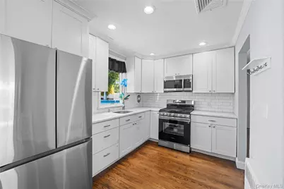 93 Lloyd Avenue, North Babylon, NY 11703 - Photo 3