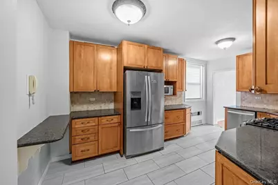 750 Kappock Street #A2, Bronx, NY 10463 - Photo 7