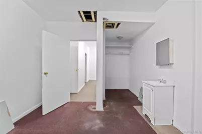 15611 Aguilar Avenue #1018, Flushing, NY 11367 - Photo 9