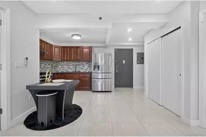 14538 34th Avenue #2E, Flushing, NY 11354 - Photo 7