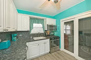 20 Gibson Ave, Huntington, NY 11743 - Photo 9