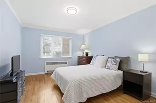 22 Nathan Hale Dr, Huntington, NY 11743 - Photo 9