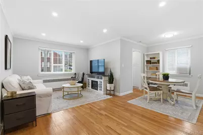 22 Nathan Hale Drive #80A, Huntington, NY 11743 - Photo 3