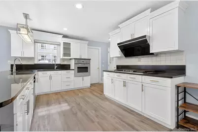 14 Mackay Way, Roslyn, NY 11576 - Photo 7