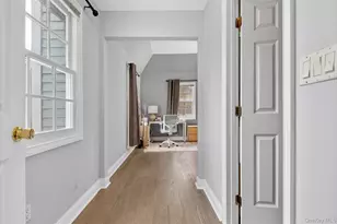 14 MacKay Way, Roslyn, NY 11576 - Photo 13