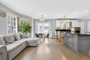 14 MacKay Way, Roslyn, NY 11576 - Photo 9