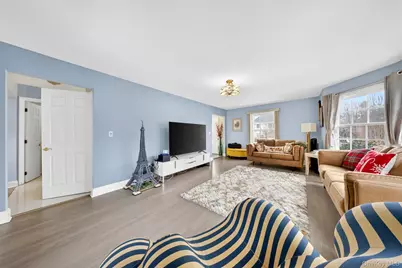 14 Mackay Way, Roslyn, NY 11576 - Photo 5