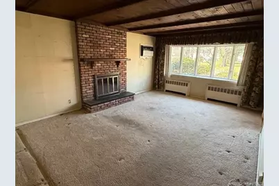 11 Arbor Street, Great Neck, NY 11021 - Photo 3