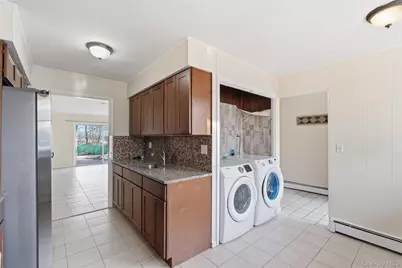 30 Hillside Avenue, West Haverstraw, NY 10993 - Photo 5