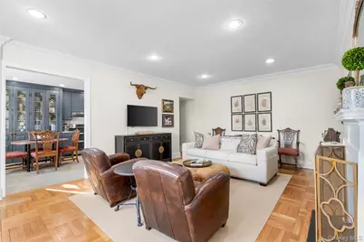910 Stuart Avenue #4L, Mamaroneck, NY 10543 - Photo 11
