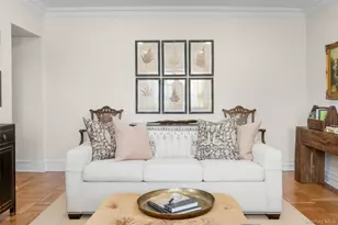 910 Stuart Ave, Mamaroneck, NY 10543 - Photo 15