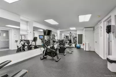 910 Stuart Avenue #4L, Mamaroneck, NY 10543 - Photo 23