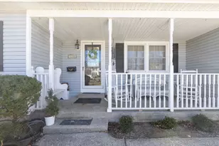 260 Washington Ave, Saint James, NY 11780 - Photo 5