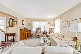 260 Washington Ave, Saint James, NY 11780 - Photo 9