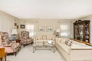 260 Washington Ave, Saint James, NY 11780 - Photo 7